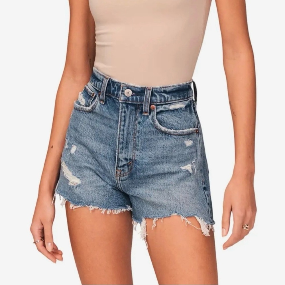Abercrombie & Fitch High Rise Mom Short